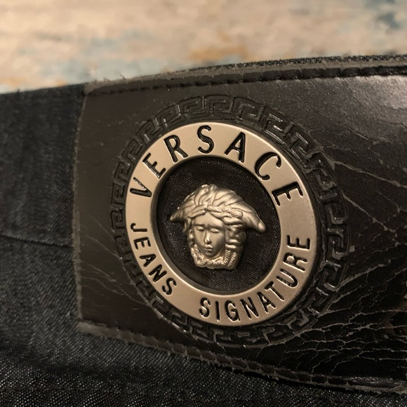 Versace jeans signature Black denim slightly used size 35 high quality - Picture 3 of 4